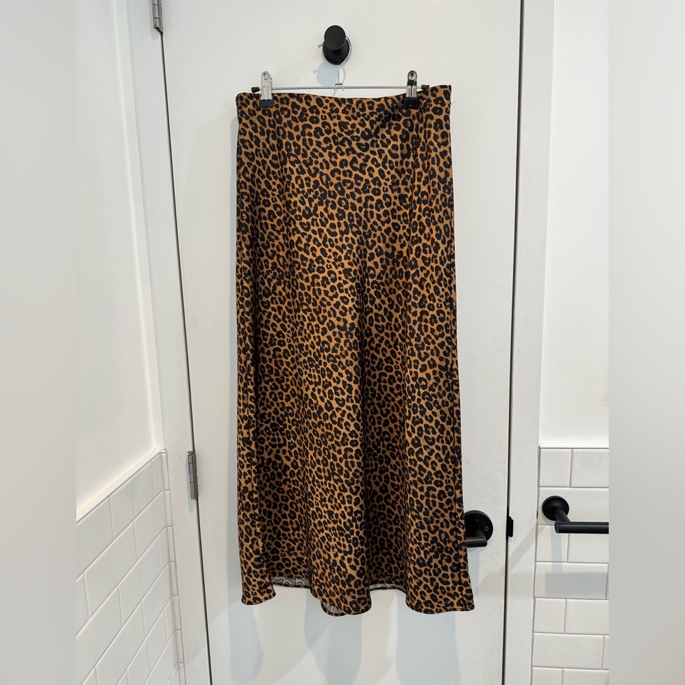Zara satin slip skirt leopard print- NWT